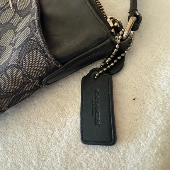 Authentic COACH Crossbody Bag See Photos - Picture 14 of 14